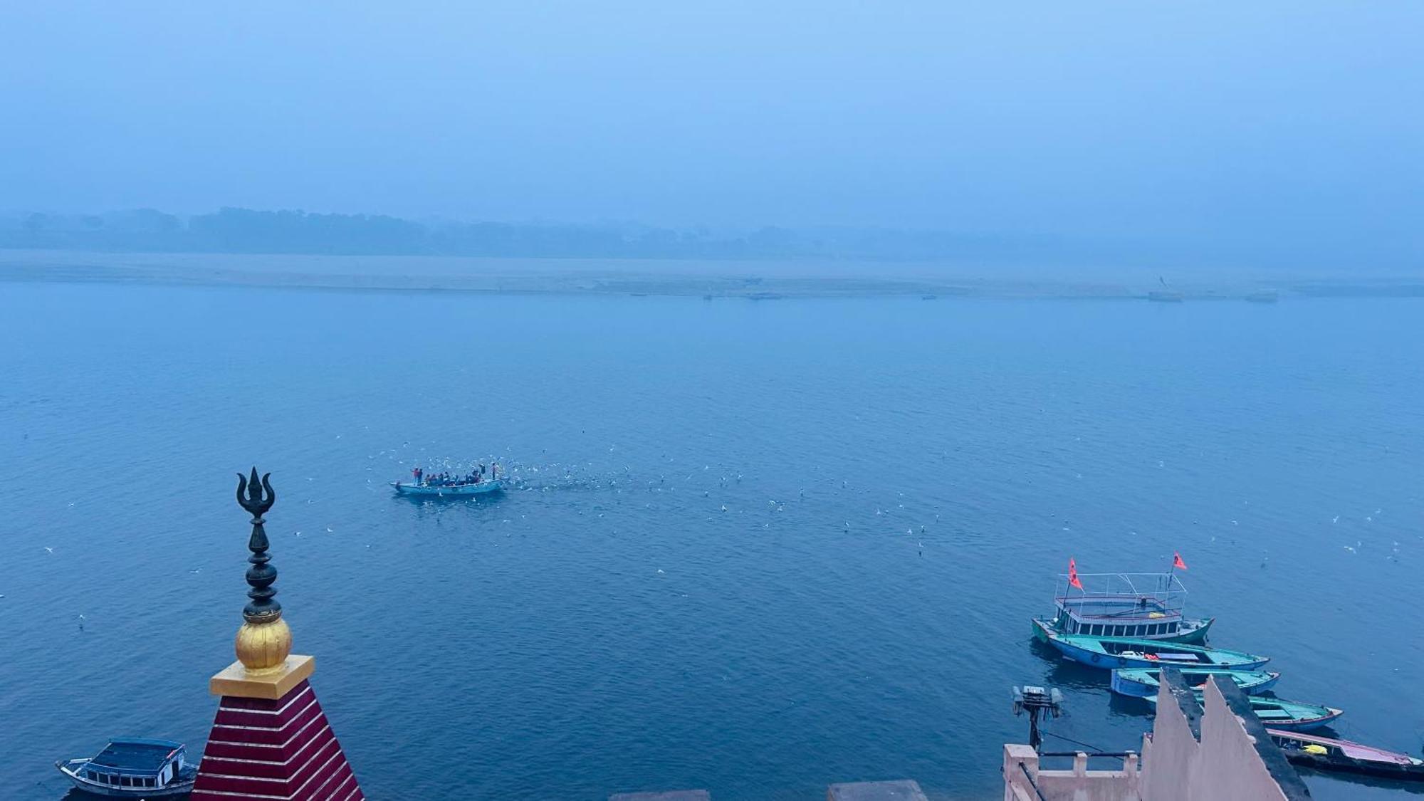 Tandon Lodge On The Ganga Ghat Homestay 바라나시 외부 사진