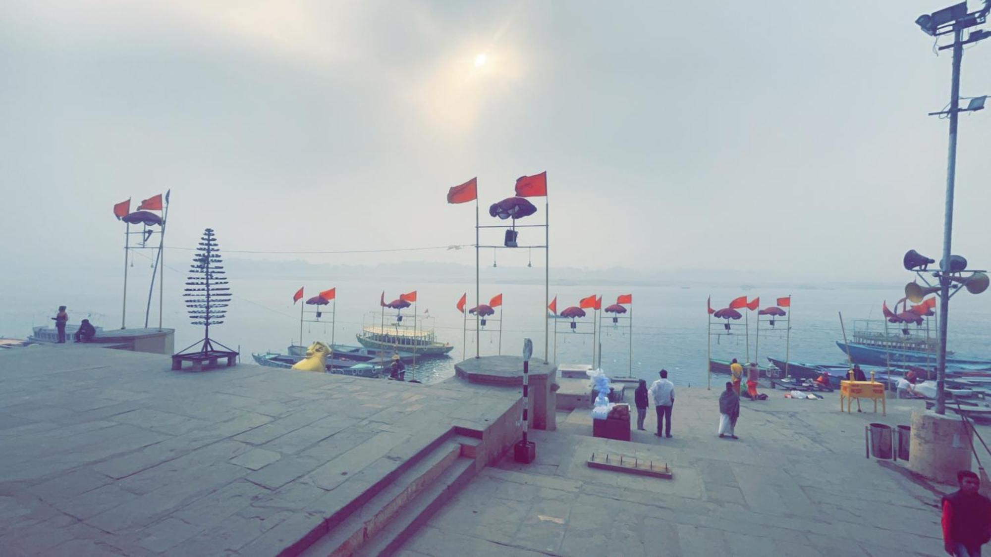 Tandon Lodge On The Ganga Ghat Homestay 바라나시 외부 사진